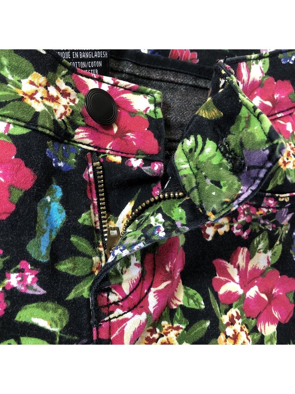 Size 2 X 26 Suko Jeans Skinny Pants Roadrunner Apparel Floral stretchy BD - Picture 3 of 10